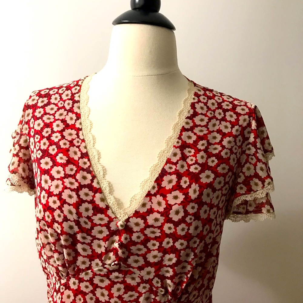 NWT Anthropologie. Feminine V-neck Red Floral Midi Dress. - Picture 3 of 5